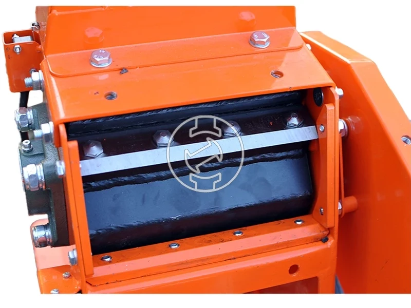 ZIVtec ZHA 200/70 R benzinmotoros ágdaráló (értékcsökkent)