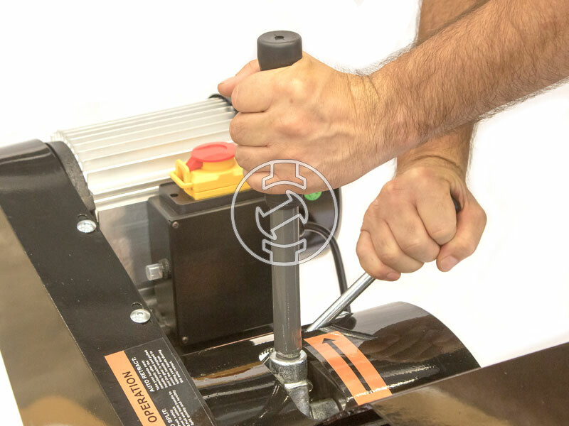 Ztrust RHV8T vízszintes rönkhasító