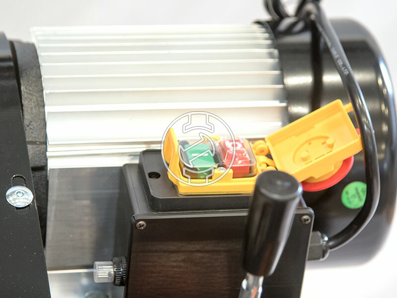 Ztrust RHV8T vízszintes rönkhasító